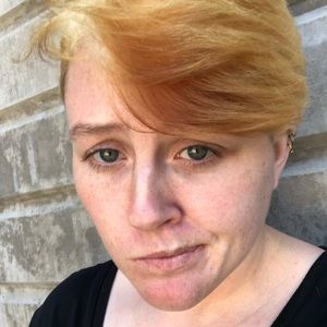 Meet your Posher, Ari